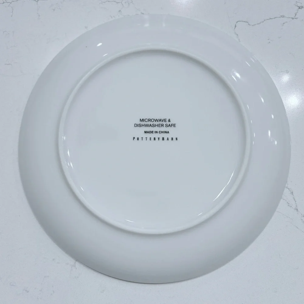 Pottery Barn Holiday Salad Luncheon Desert Plate 7,5”diameter blue green gold